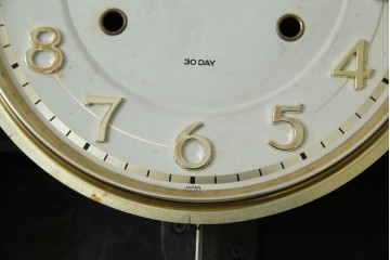 和製ヴィンテージ　SEIKO(セイコー)　30DAY　インデックス(数字)と針の金色がお洒落な掛け時計　(R-072277)