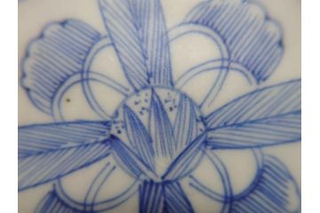 伊万里　染付　花唐草　繊細に描かれた線描が見事な盃洗(杯洗、コンポート、フルーツボウル、果物入れ、高台鉢、和食器)(R-072281)
