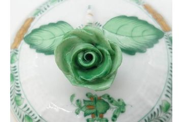 ヘレンド　ハンガリー　HEREND HVNGARY　インドの華　清楚な色合いとデザインが素敵なシュガーポット(HUNGARY、グリーン、洋食器、ボンボン入れ、小物入れ)(R-072283)