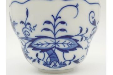 ドイツ　マイセン　Meissen　ブルーオニオン　美しい意匠が上品な雰囲気を高めるカップ&ソーサー2客セット(洋食器、C&S)(R-072288)