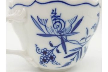 ドイツ　マイセン　Meissen　ブルーオニオン　美しい意匠が上品な雰囲気を高めるカップ&ソーサー2客セット(洋食器、C&S)(R-072288)