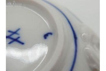 ドイツ　マイセン　Meissen　ブルーオニオン　美しい意匠が上品な雰囲気を高めるカップ&ソーサー2客セット(洋食器、C&S)(R-072288)