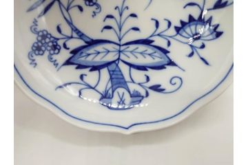 ドイツ　マイセン　Meissen　ブルーオニオン　美しい意匠が上品な雰囲気を高めるカップ&ソーサー2客セット(洋食器、C&S)(R-072288)