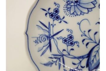 ドイツ　マイセン　Meissen　ブルーオニオン　美しい意匠が上品な雰囲気を高めるカップ&ソーサー2客セット(洋食器、C&S)(R-072288)
