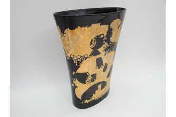 Rosenthal(ローゼンタール)　Bjorn Wiinblad(ビョルン・ヴィンブラッド)　ゴールドの煌びやかなデザインに魅了されるフラワーベース(花瓶、花入、花器)(R-072289)