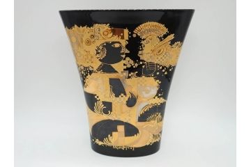 Rosenthal(ローゼンタール)　Bjorn Wiinblad(ビョルン・ヴィンブラッド)　ゴールドの煌びやかなデザインに魅了されるフラワーベース(花瓶、花入、花器)(R-072289)