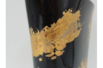 Rosenthal(ローゼンタール)　Bjorn Wiinblad(ビョルン・ヴィンブラッド)　ゴールドの煌びやかなデザインに魅了されるフラワーベース(花瓶、花入、花器)(R-072289)