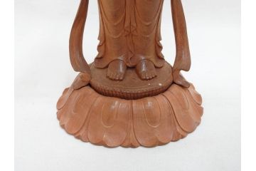 昭和　観世音菩薩　木彫　金彩　彩絵　細かい所までつくり込まれた仏像(加賀向正運?、置物、オブジェ、観音像、共箱付き)(R-072290)