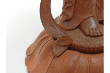 昭和　観世音菩薩　木彫　金彩　彩絵　細かい所までつくり込まれた仏像(加賀向正運?、置物、オブジェ、観音像、共箱付き)(R-072290)