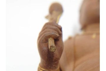 昭和　観世音菩薩　木彫　金彩　彩絵　細かい所までつくり込まれた仏像(加賀向正運?、置物、オブジェ、観音像、共箱付き)(R-072290)