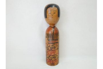 秋田木地山　小椋久太郎　約44cm　約36cm　大小　懐かしい雰囲気を醸し出すこけし2体セット(郷土人形玩具、伝統工芸、民芸品、置物、木彫)(R-072292)