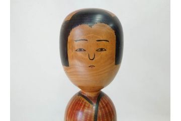 秋田木地山　小椋久太郎　約44cm　約36cm　大小　懐かしい雰囲気を醸し出すこけし2体セット(郷土人形玩具、伝統工芸、民芸品、置物、木彫)(R-072292)