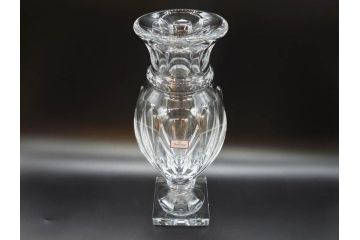 フランス　Baccarat　バカラ　エウリュディケ　約36cm　なめらかなフォルムが上品さを高める花瓶(フラワーベース、花入、花器、フルレッドクリスタルガラス、箱付き、Eurydice)(R-072298)