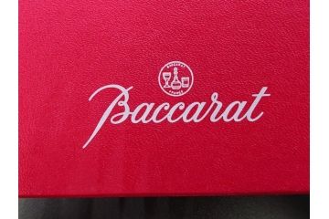 フランス　Baccarat　バカラ　エウリュディケ　約36cm　なめらかなフォルムが上品さを高める花瓶(フラワーベース、花入、花器、フルレッドクリスタルガラス、箱付き、Eurydice)(R-072298)