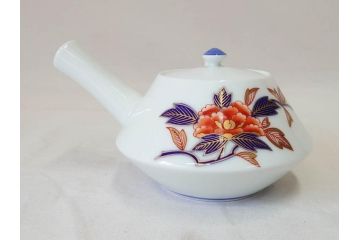 香蘭社　染錦　磁藝工房謹製　丁寧に絵付けされた鮮やかな花たちがアクセントになる茶器セット(茶器揃、急須、湯呑み5客、湯のみ、茶道具、和食器、共箱付き、磁芸工房)(R-072302)