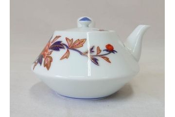 香蘭社　染錦　磁藝工房謹製　丁寧に絵付けされた鮮やかな花たちがアクセントになる茶器セット(茶器揃、急須、湯呑み5客、湯のみ、茶道具、和食器、共箱付き、磁芸工房)(R-072302)