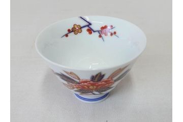 香蘭社　染錦　磁藝工房謹製　丁寧に絵付けされた鮮やかな花たちがアクセントになる茶器セット(茶器揃、急須、湯呑み5客、湯のみ、茶道具、和食器、共箱付き、磁芸工房)(R-072302)