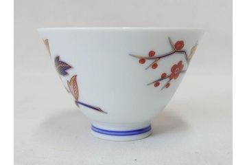 香蘭社　染錦　磁藝工房謹製　丁寧に絵付けされた鮮やかな花たちがアクセントになる茶器セット(茶器揃、急須、湯呑み5客、湯のみ、茶道具、和食器、共箱付き、磁芸工房)(R-072302)