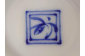 香蘭社　染錦　磁藝工房謹製　丁寧に絵付けされた鮮やかな花たちがアクセントになる茶器セット(茶器揃、急須、湯呑み5客、湯のみ、茶道具、和食器、共箱付き、磁芸工房)(R-072302)