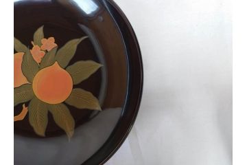 大正〜昭和初期　輪島塗　果物　蒔絵　それぞれ大胆に描かれた図柄が素敵な銘々皿5客セット(枇杷、葡萄、銀杏、石榴(柘榴)、桃、漆器、菓子器、和食器、中皿、和皿、木箱付き、袋付き)(R-072303)