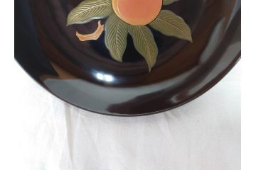 大正〜昭和初期　輪島塗　果物　蒔絵　それぞれ大胆に描かれた図柄が素敵な銘々皿5客セット(枇杷、葡萄、銀杏、石榴(柘榴)、桃、漆器、菓子器、和食器、中皿、和皿、木箱付き、袋付き)(R-072303)