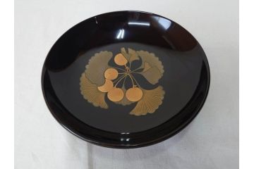大正〜昭和初期　輪島塗　果物　蒔絵　それぞれ大胆に描かれた図柄が素敵な銘々皿5客セット(枇杷、葡萄、銀杏、石榴(柘榴)、桃、漆器、菓子器、和食器、中皿、和皿、木箱付き、袋付き)(R-072303)