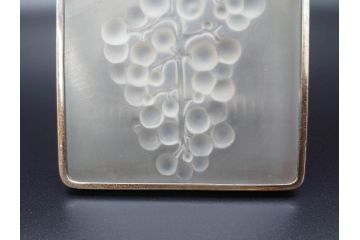アンティーク　1920年代　レア　ルネ・ラリック(R.LALIQUE)　マスカット(葡萄)　珍しいデザインながらも取り入れやすいメニューホルダー(メニュー立て、メニュースタンド、ガラス、ギャルリーオルフェ(GALERIE ORPHEE)、案内、看板、箱付き)(R-072304)