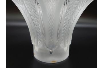 フランス　LALIQUE(ラリック)　クリスタルガラス　花のようなデザインが美しいフラワーベース(花瓶、花入、花器)(R-072307)