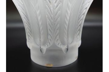 フランス　LALIQUE(ラリック)　クリスタルガラス　花のようなデザインが美しいフラワーベース(花瓶、花入、花器)(R-072307)