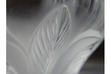 フランス　LALIQUE(ラリック)　クリスタルガラス　花のようなデザインが美しいフラワーベース(花瓶、花入、花器)(R-072307)