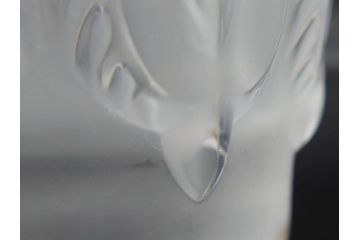 フランス　LALIQUE(ラリック)　クリスタルガラス　花のようなデザインが美しいフラワーベース(花瓶、花入、花器)(R-072307)