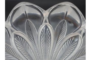 フランス　LALIQUE(ラリック)　クリスタルガラス　花のようなデザインが美しいフラワーベース(花瓶、花入、花器)(R-072307)
