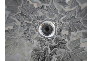 フランス　LALIQUE(ラリック)　シャンゼリゼ　クリスタル　繊細なデザインが輝きを放つフラワーベース(花瓶、花入、花器、ガラス、箱付き)(R-072308)