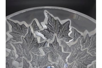 フランス　LALIQUE(ラリック)　シャンゼリゼ　クリスタル　繊細なデザインが輝きを放つフラワーベース(花瓶、花入、花器、ガラス、箱付き)(R-072308)