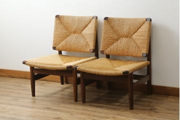 和製ビンテージ　松本民芸家具　ナラ材　アジアンテイストのお部屋におすすめなラッシチェア2脚セット(低椅子、ラウンジチェア、ダイニングチェア、椅子、イス、ヴィンテージ)(R-072327)