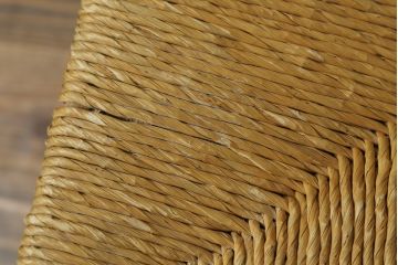 和製ビンテージ　松本民芸家具　ナラ材　アジアンテイストのお部屋におすすめなラッシチェア2脚セット(低椅子、ラウンジチェア、ダイニングチェア、椅子、イス、ヴィンテージ)(R-072327)