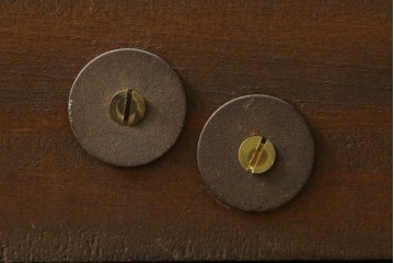 アンティーク時計　ドイツ製　JUNGHANS(ユンハンス)社　木の温もりを感じるデザインが素敵な置き時計　(R-072356)