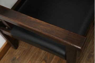 和製ビンテージ　松本民芸家具　特注　ナラ材　合皮　シンプルでスタイリッシュなアームチェア2脚セット(ダイニングチェア、椅子、イス、ヴィンテージ)(R-072377)