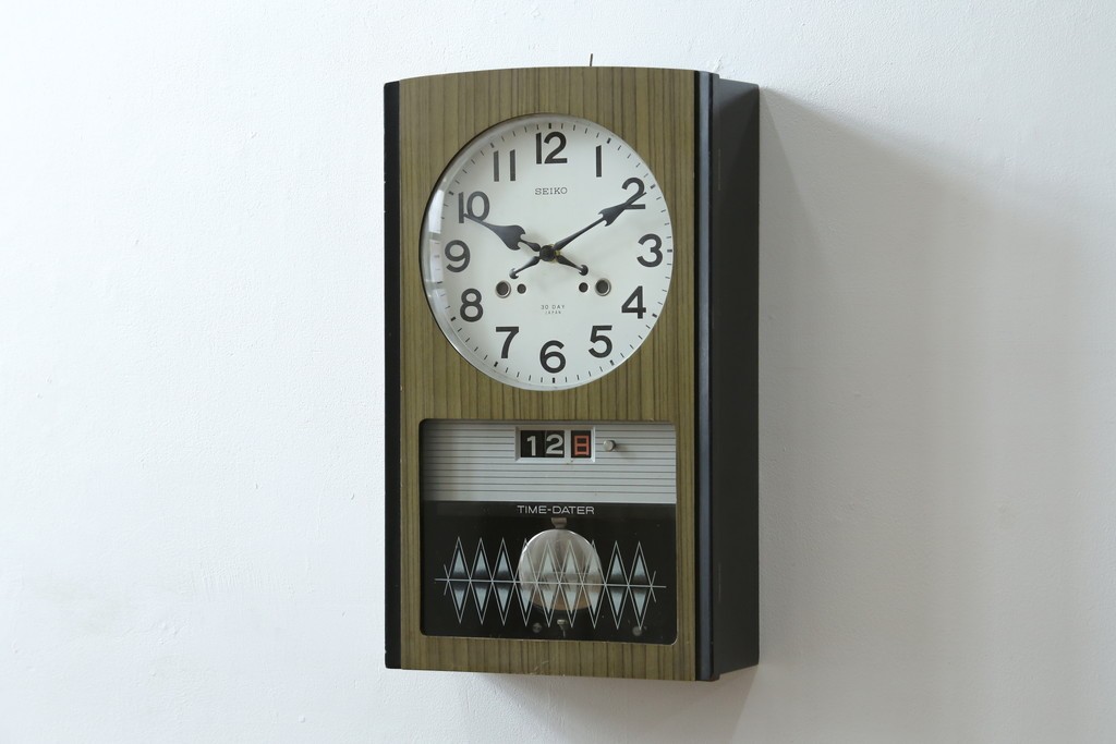 和製アンティーク　SEIKO(セイコー)　昔懐かしい雰囲気を醸し出す掛け時計　(R-072398)
