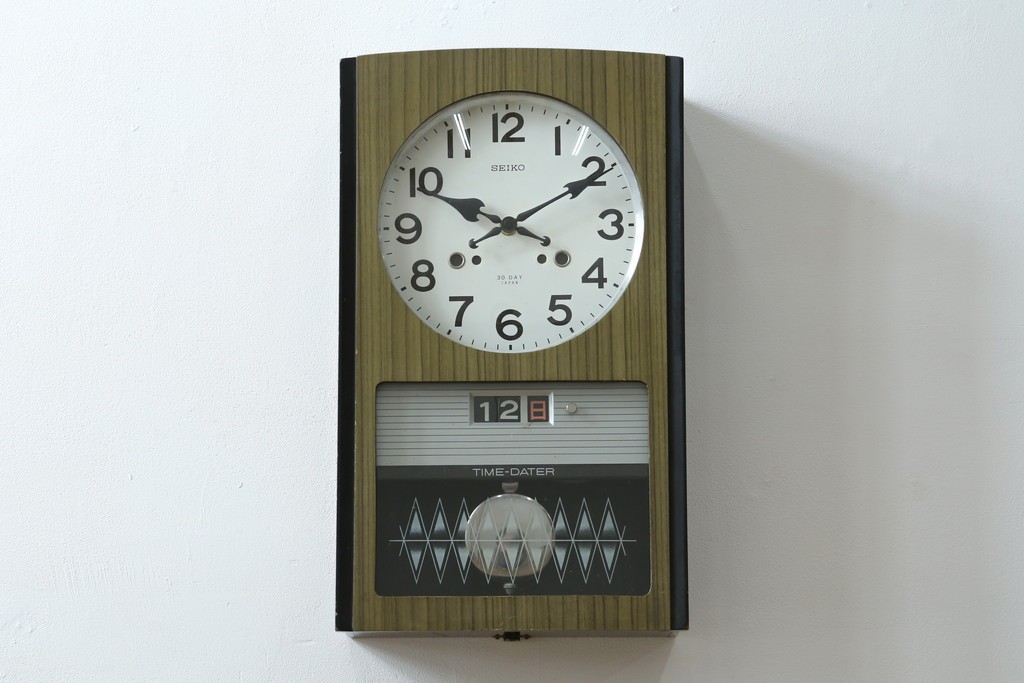 和製アンティーク　SEIKO(セイコー)　昔懐かしい雰囲気を醸し出す掛け時計　(R-072398)
