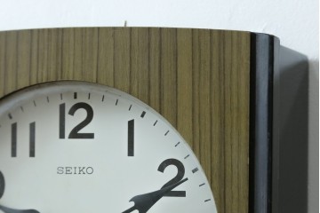 和製アンティーク　SEIKO(セイコー)　昔懐かしい雰囲気を醸し出す掛け時計　(R-072398)