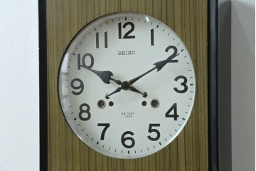 和製アンティーク　SEIKO(セイコー)　昔懐かしい雰囲気を醸し出す掛け時計　(R-072398)