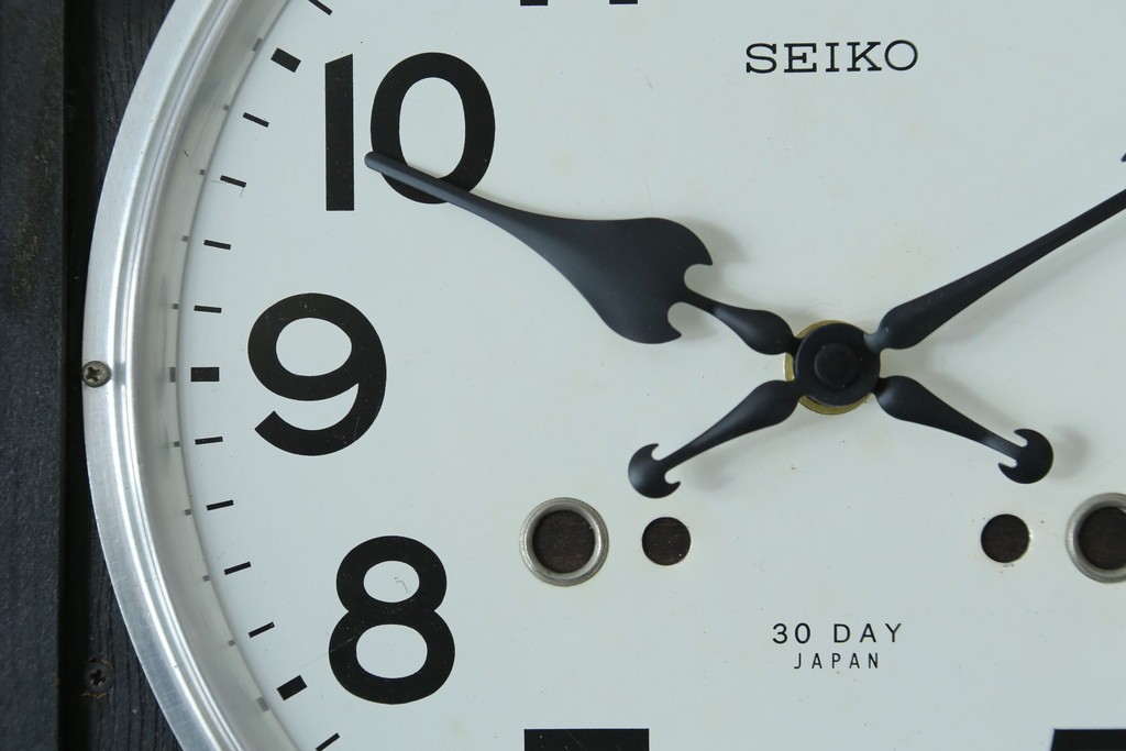 和製アンティーク　SEIKO(セイコー)　昔懐かしい雰囲気を醸し出す掛け時計　(R-072398)