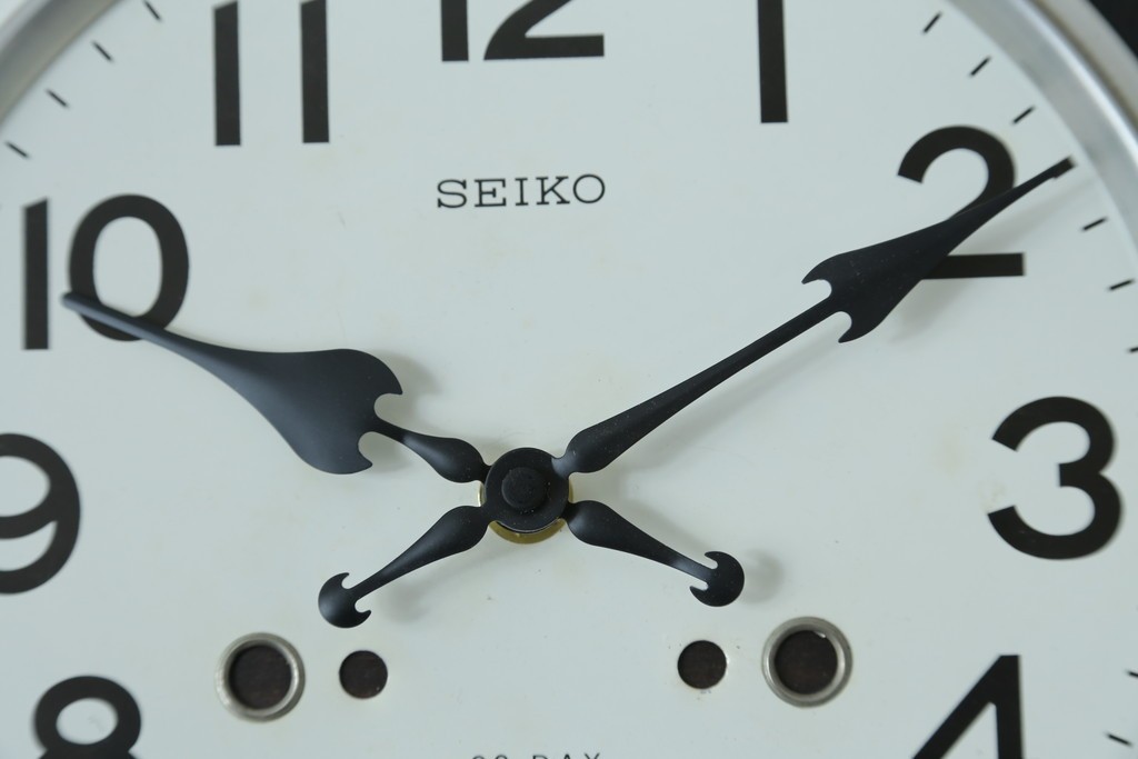 和製アンティーク　SEIKO(セイコー)　昔懐かしい雰囲気を醸し出す掛け時計　(R-072398)