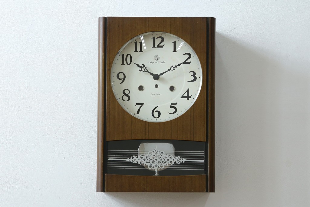 和製アンティーク　愛知時計電機(アイチ、AICHI)　AC TRADE MARK(トレードマーク)　Super Eight (スーパーエイト)　30DAY　レトロモダンなデザインが魅力的な掛け時計　(R-072411)