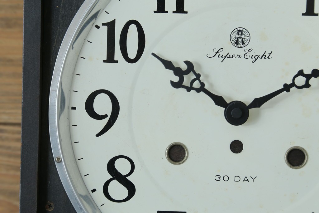 和製アンティーク　愛知時計電機(アイチ、AICHI)　AC TRADE MARK(トレードマーク)　Super Eight (スーパーエイト)　30DAY　レトロモダンなデザインが魅力的な掛け時計　(R-072411)