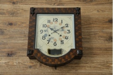 和製アンティーク　C.M.A.EXAMINED　昭和レトロ　珍しいデザインが魅力的な掛け時計　(R-072418)