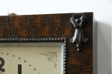 和製アンティーク　C.M.A.EXAMINED　昭和レトロ　珍しいデザインが魅力的な掛け時計　(R-072418)