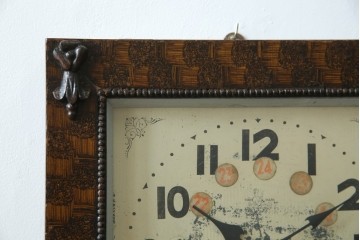 和製アンティーク　C.M.A.EXAMINED　昭和レトロ　珍しいデザインが魅力的な掛け時計　(R-072418)