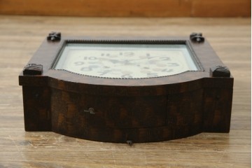 和製アンティーク　C.M.A.EXAMINED　昭和レトロ　珍しいデザインが魅力的な掛け時計　(R-072418)